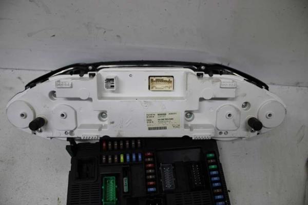 BOITIER COMPLET PEUGEOT 308 1.6 HDI - Vue 4